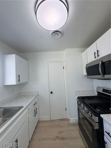 4020 Pamela Way, Las Vegas, NV 89115