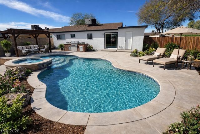 4020 Pamela Way, Las Vegas, NV 89115