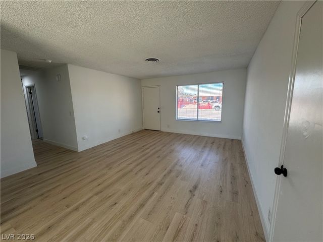 4020 Pamela Way, Las Vegas, NV 89115