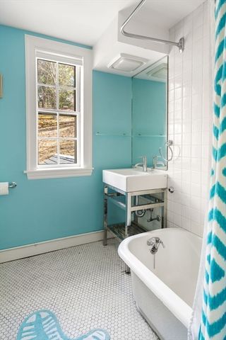 140 Dudley St, Brookline, MA 02445