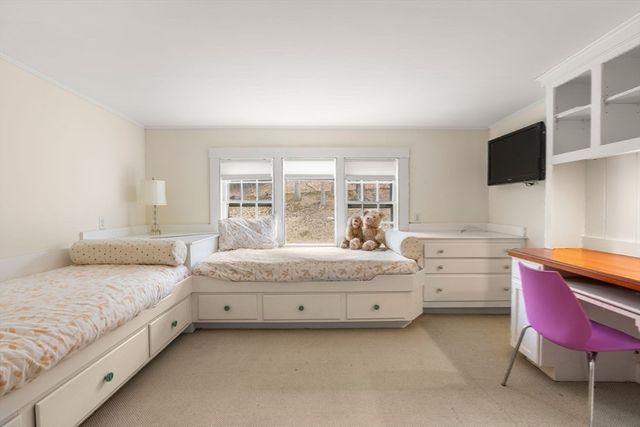 140 Dudley St, Brookline, MA 02445