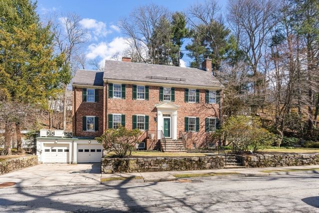 140 Dudley St, Brookline, MA 02445