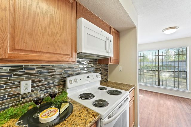 6633 W Airport Boulevard 1306, Houston, TX 77035