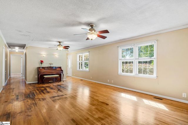 105 Lee Drive, Williamston, SC 29697