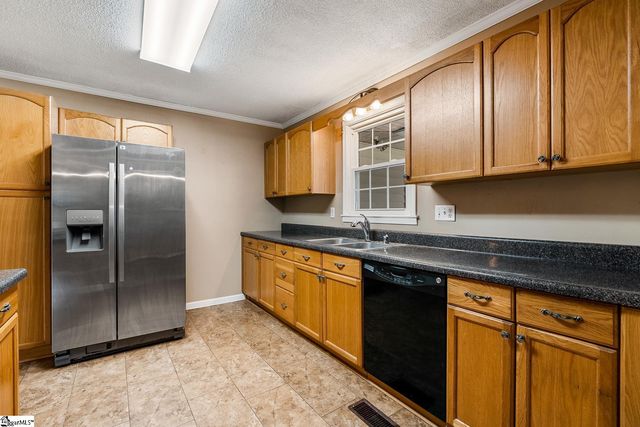 105 Lee Drive, Williamston, SC 29697
