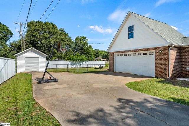 105 Lee Drive, Williamston, SC 29697