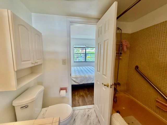 2551 W Golf Boulevard 204, Pompano Beach, FL 33064