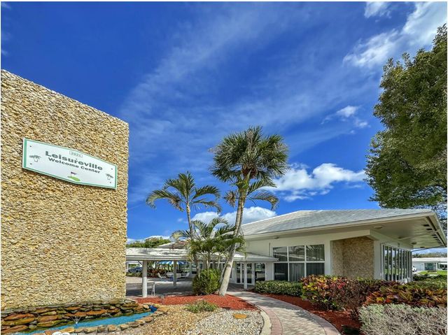 2551 W Golf Boulevard 204, Pompano Beach, FL 33064