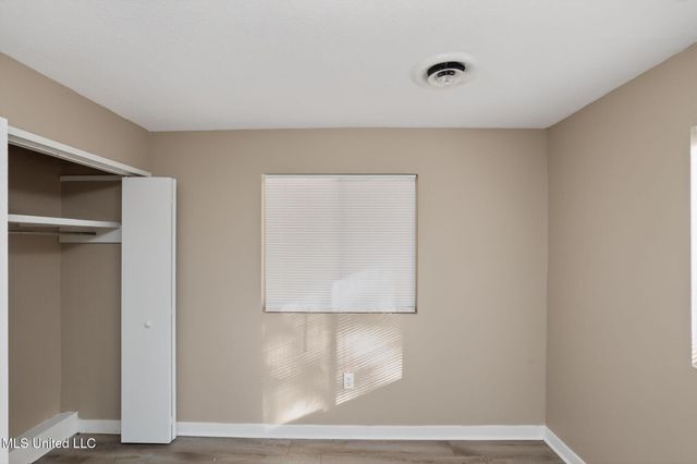 346 Queen Theresa Lane, Jackson, MS 39209