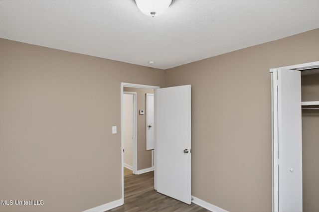 346 Queen Theresa Lane, Jackson, MS 39209