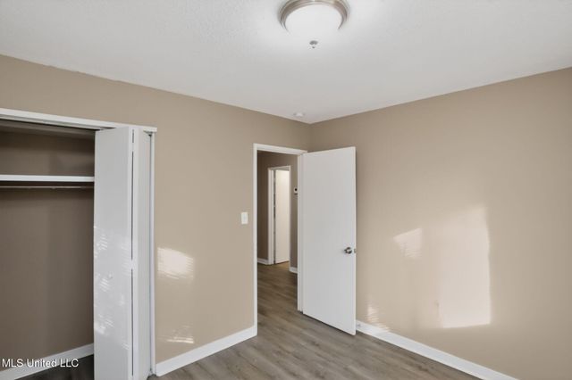 346 Queen Theresa Lane, Jackson, MS 39209