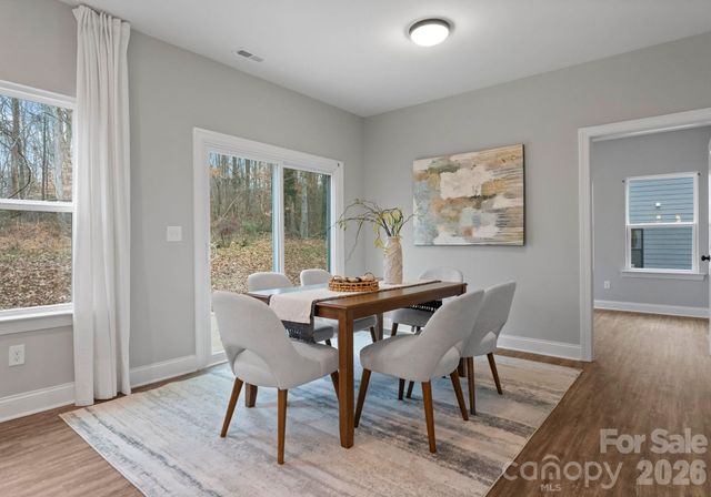 8821 Dogwood Drive, Charlotte, NC 28215