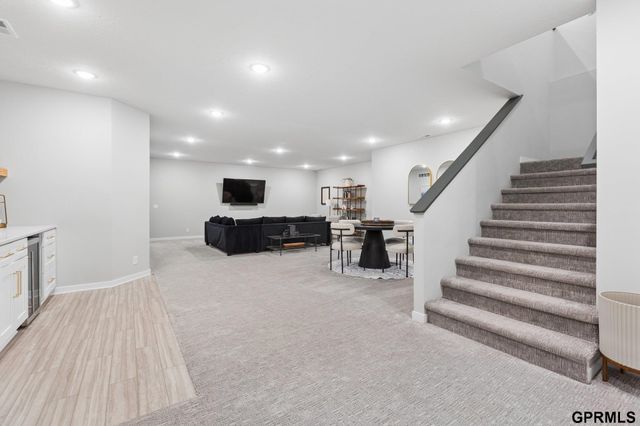 18515 Wirt Circle, Elkhorn, NE 68022