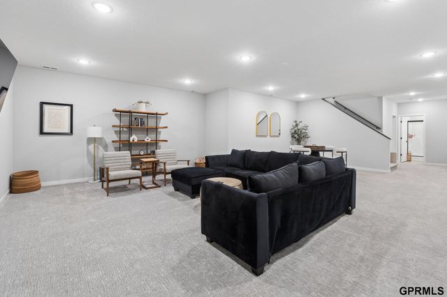 18515 Wirt Circle, Elkhorn, NE 68022