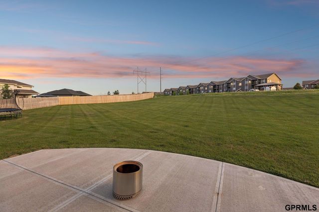 18515 Wirt Circle, Elkhorn, NE 68022