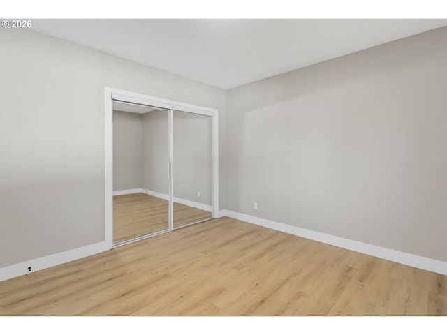 5609 Ne 32ND Ave, Portland, OR 97211