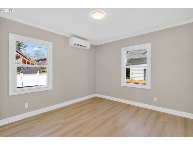 5609 Ne 32ND Ave, Portland, OR 97211