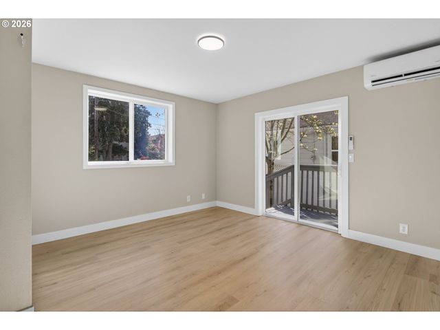 5609 Ne 32ND Ave, Portland, OR 97211