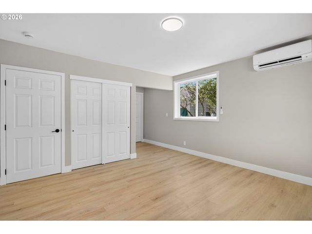 5609 Ne 32ND Ave, Portland, OR 97211