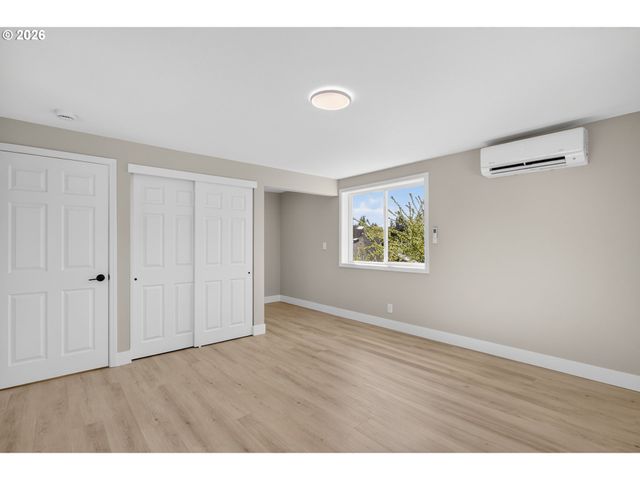 5609 Ne 32ND Ave, Portland, OR 97211