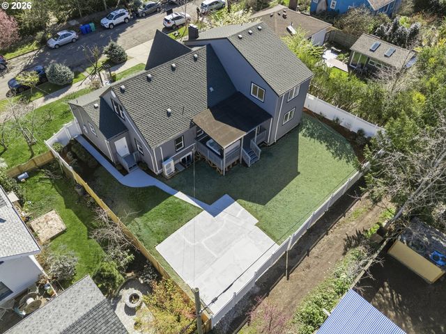 5609 Ne 32ND Ave, Portland, OR 97211