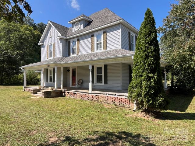 66 W Crawford Street, Old Fort, NC 28762