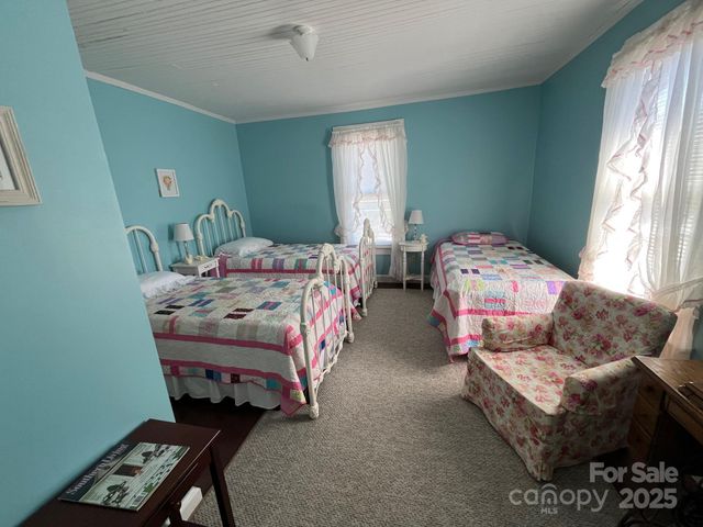 66 W Crawford Street, Old Fort, NC 28762