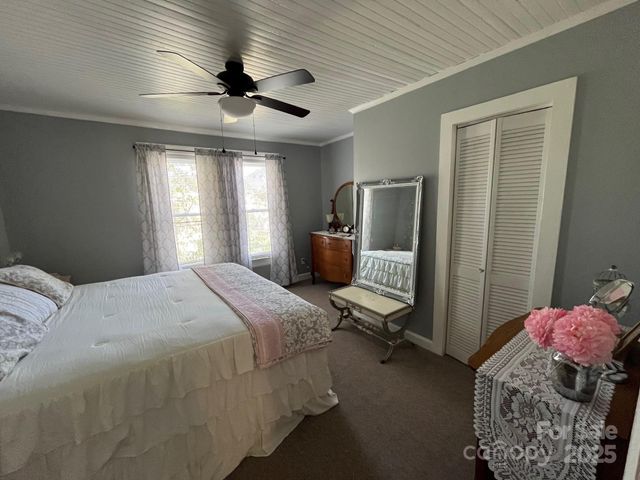 66 W Crawford Street, Old Fort, NC 28762