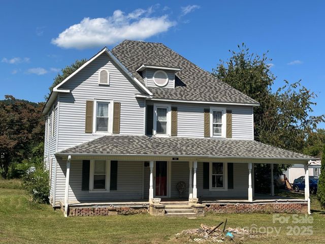 66 W Crawford Street, Old Fort, NC 28762