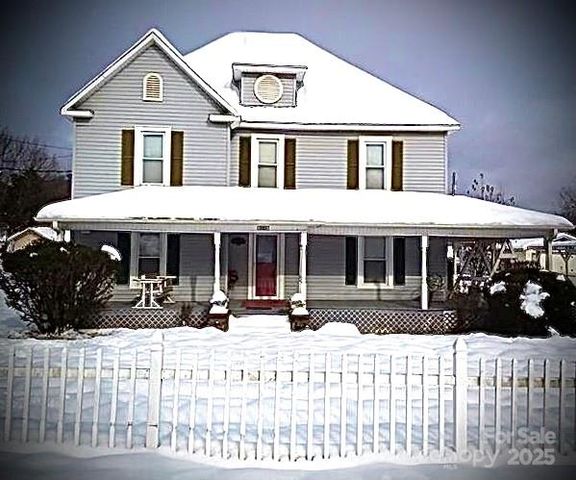 66 W Crawford Street, Old Fort, NC 28762