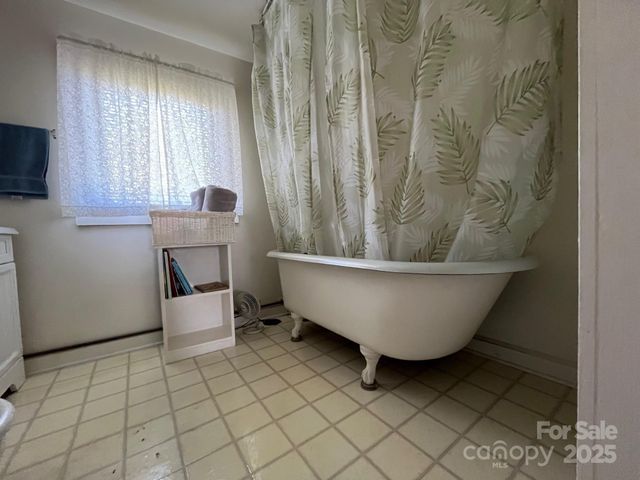 66 W Crawford Street, Old Fort, NC 28762