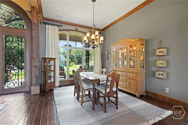 626 Chastain Circle, Richmond Hill, GA 31324