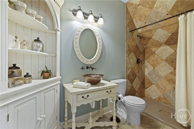 626 Chastain Circle, Richmond Hill, GA 31324