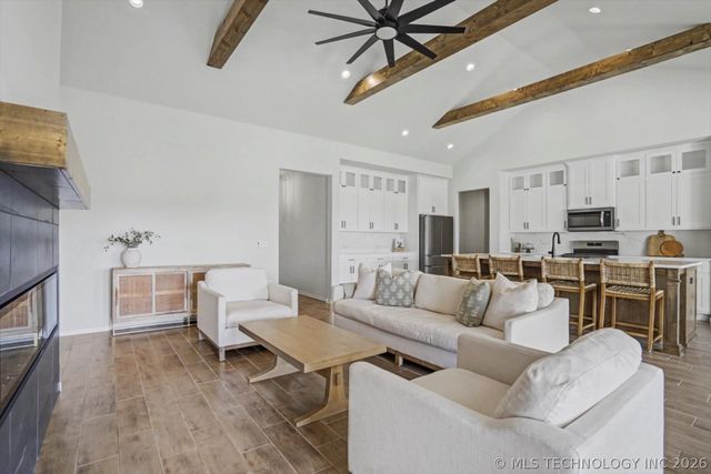 8998 E 163rd Street S, Bixby, OK 74008