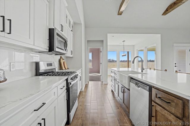 8998 E 163rd Street S, Bixby, OK 74008