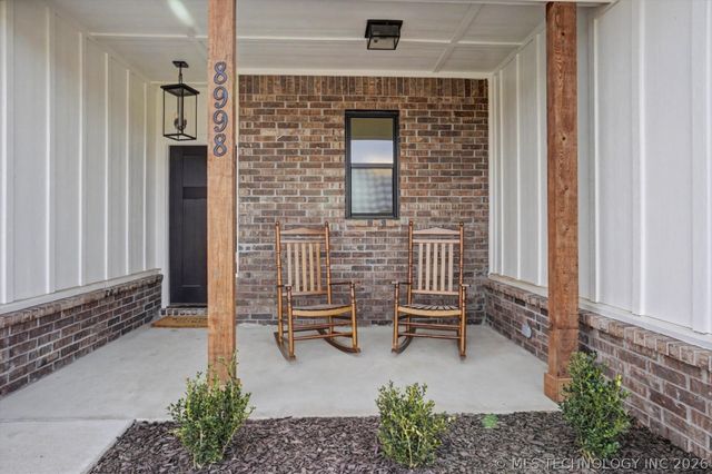 8998 E 163rd Street S, Bixby, OK 74008