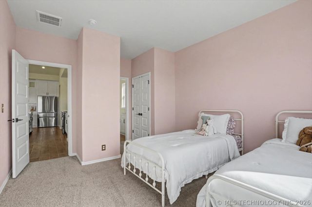 8998 E 163rd Street S, Bixby, OK 74008