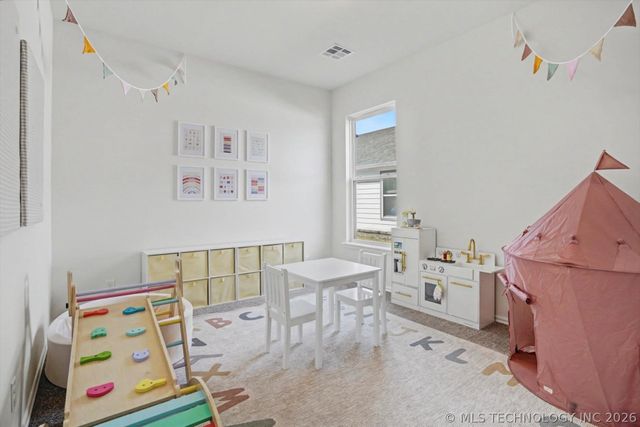 8998 E 163rd Street S, Bixby, OK 74008