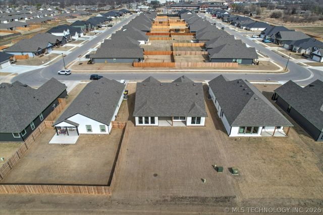 8998 E 163rd Street S, Bixby, OK 74008