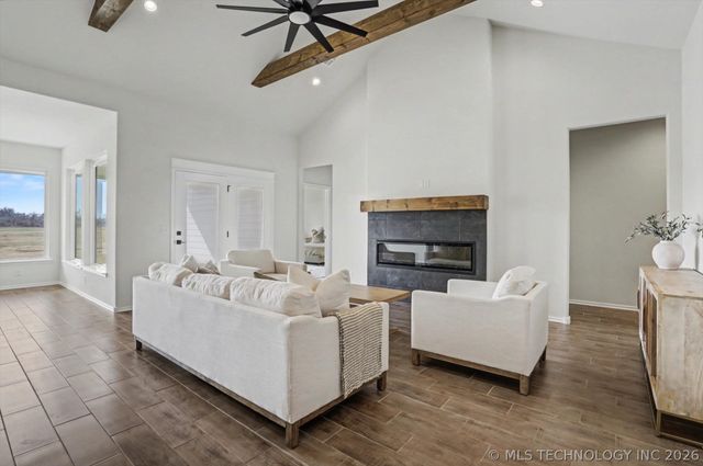 8998 E 163rd Street S, Bixby, OK 74008