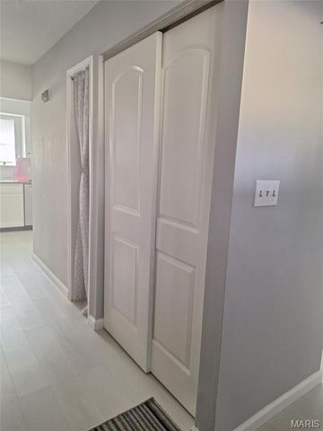 9745 E Cottonwood Lane, Bloomsdale, MO 63627