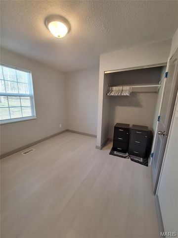 9745 E Cottonwood Lane, Bloomsdale, MO 63627