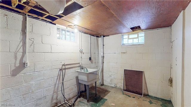 6584 Westminster Drive, Parma, OH 44129