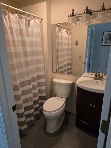 55 Bullivant Farm Rd, Marion, MA 02738