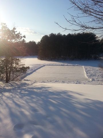 55 Bullivant Farm Rd, Marion, MA 02738