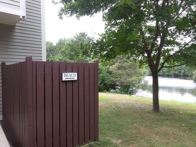 55 Bullivant Farm Rd, Marion, MA 02738