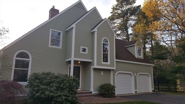 55 Bullivant Farm Rd, Marion, MA 02738
