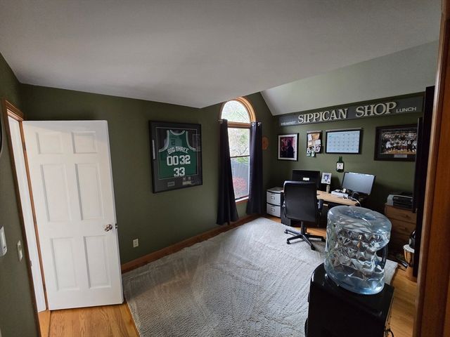 55 Bullivant Farm Rd, Marion, MA 02738