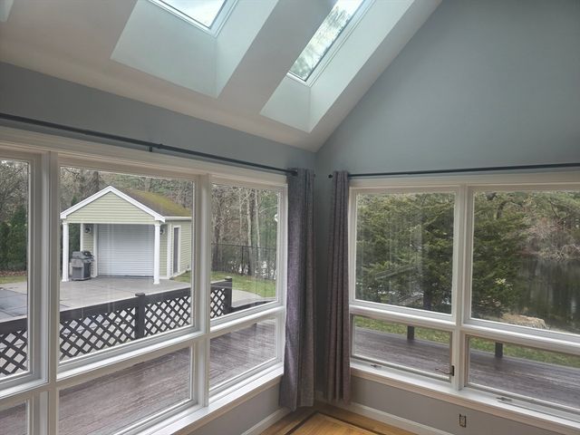 55 Bullivant Farm Rd, Marion, MA 02738