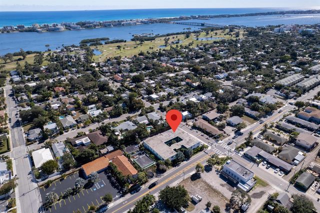 702 N Federal Highway B4, Lake Worth Beach, FL 33460